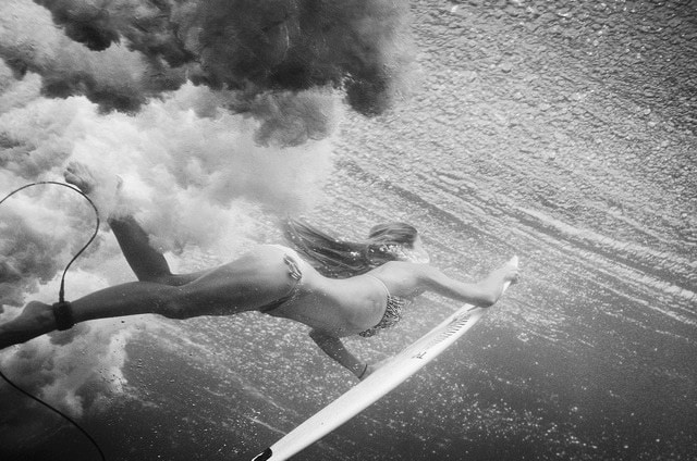 online photo gallery image of surfer duck diving